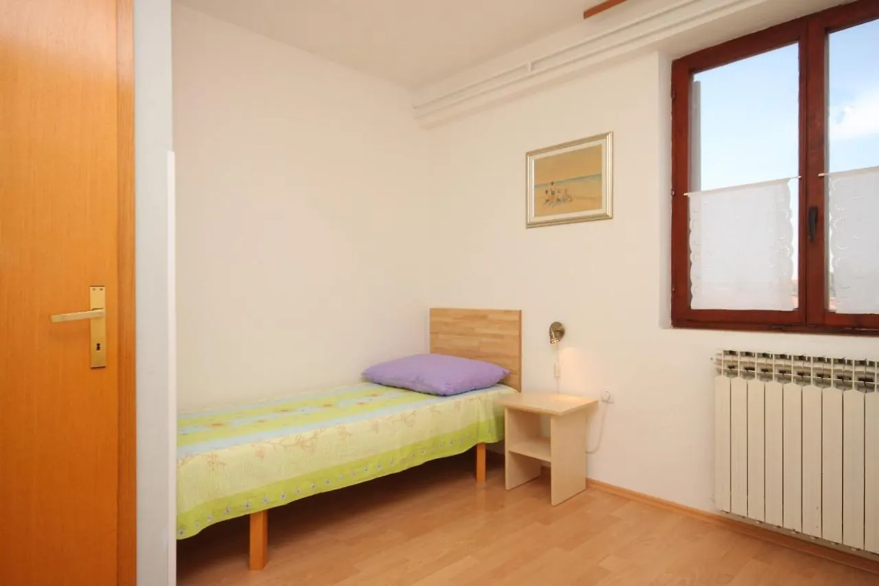 Apartments By The Sea Umag - 2549 0*,
