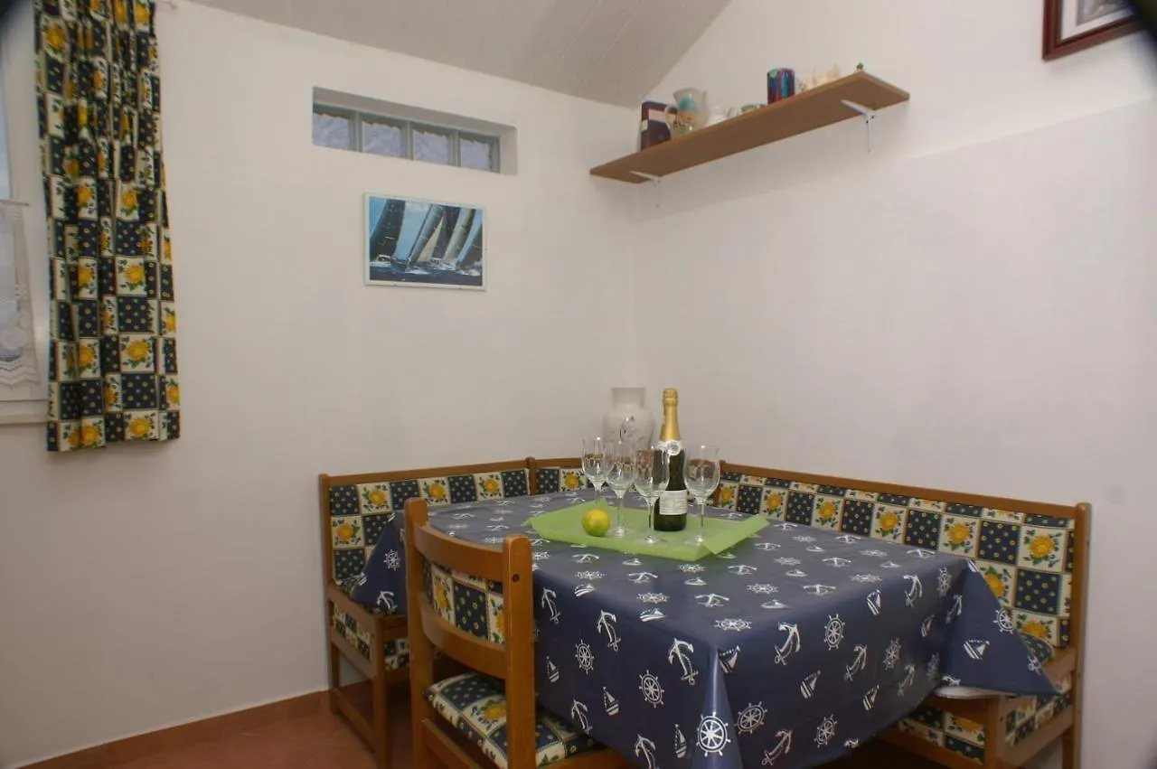 Apartments By The Sea Umag - 2549